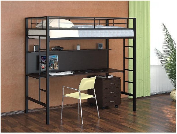 Металлические кровати с дополнительными функциями: полки, ящики и другие решения