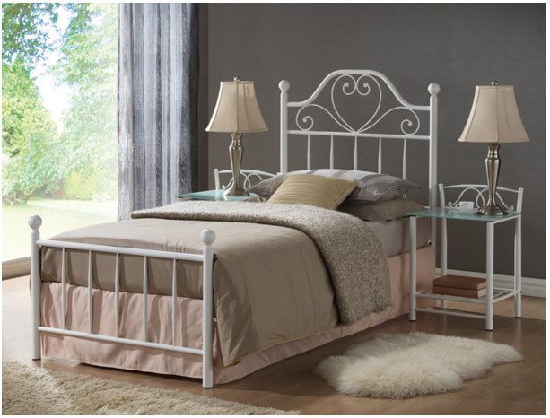 Как металлические кровати вписываются в разные стили интерьера